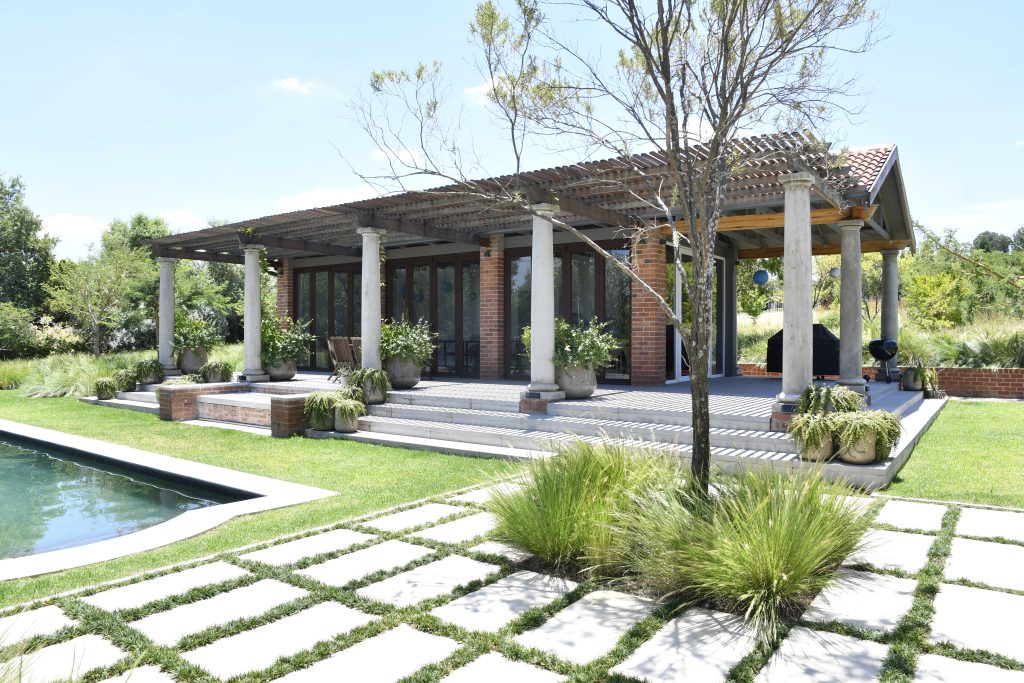 saddlebrook11 covered entertainment area, landscaped garden
